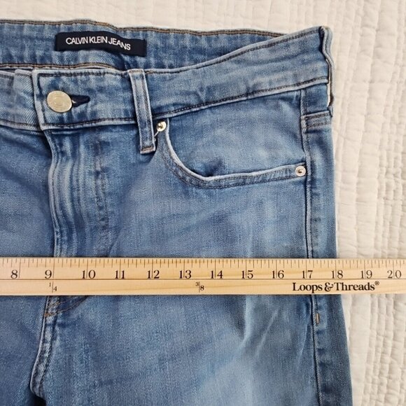 Calvin Klein Jeans Men's 33 x 30 Blue Slim Fit Stretch Medium Wash Denim EUC - Picture 5 of 16